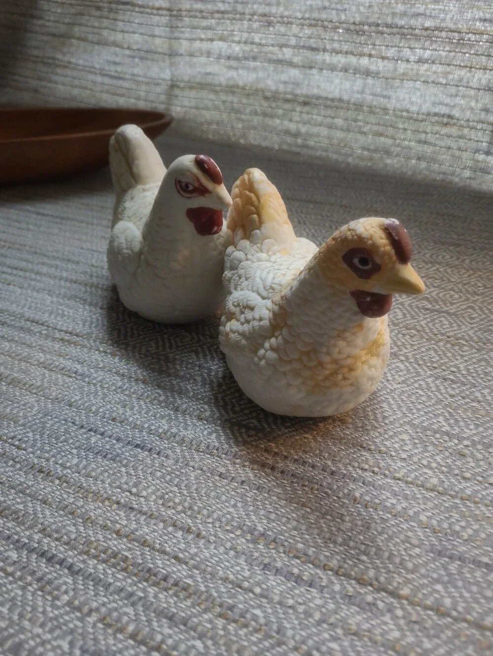 Ceramic Nesting Hen & Chicken Figurines - Set of 2 Country Farmhouse Decor VTG